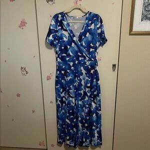 Elegant Blue Floral Maxi Dress